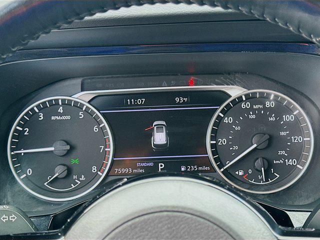 Photo of 2022 Pearl White Tricoat Nissan Pathfinder