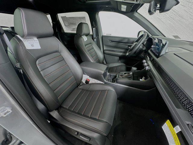 Photo of 2025 Solar Silver Metallic Honda CR-V Hybrid
