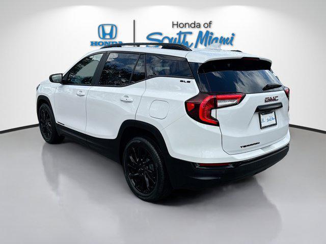 Photo of 2023 Summit White GMC Terrain