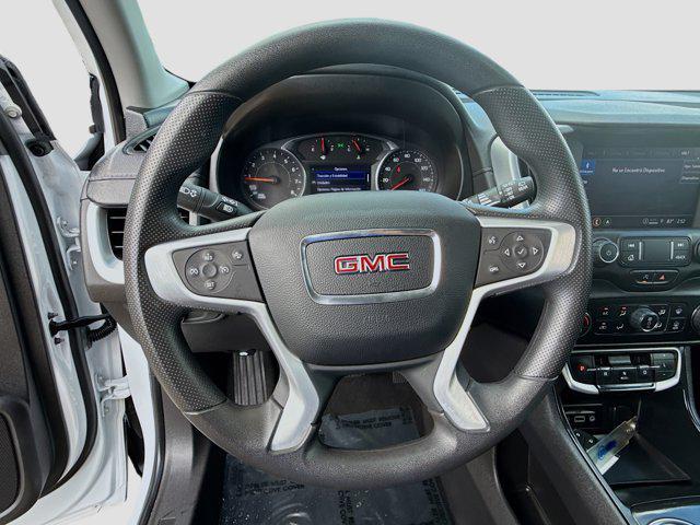 Photo of 2023 Summit White GMC Terrain