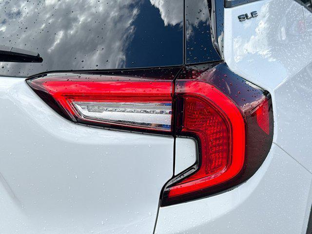 Photo of 2023 Summit White GMC Terrain