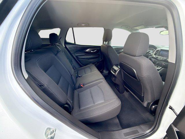 Photo of 2023 Summit White GMC Terrain