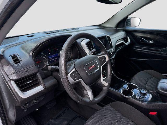 Photo of 2023 Summit White GMC Terrain