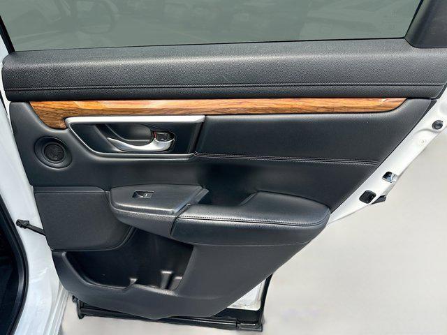 Photo of 2022 Platinum White Pearl Honda CR-V Hybrid