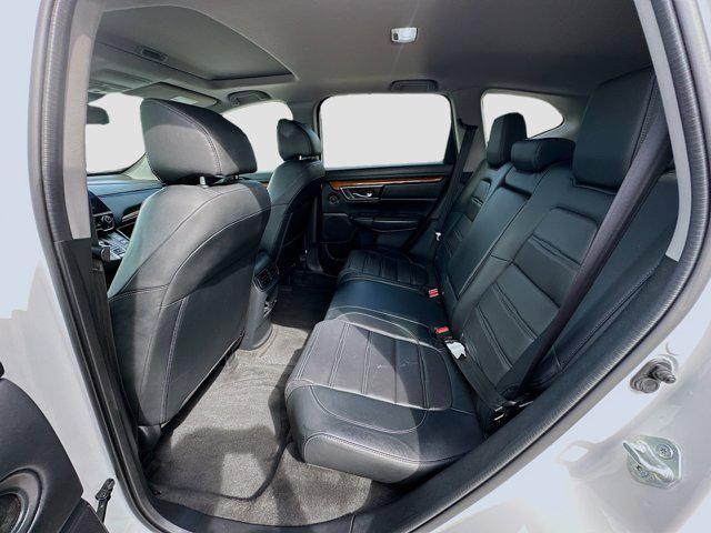 Photo of 2022 Platinum White Pearl Honda CR-V Hybrid