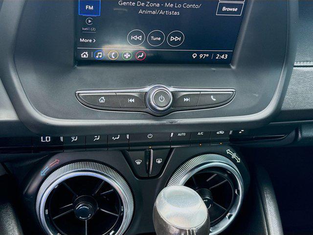 Photo of 2021 Summit White Chevrolet Camaro