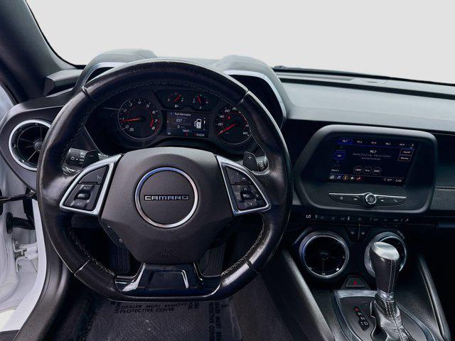 Photo of 2021 Summit White Chevrolet Camaro