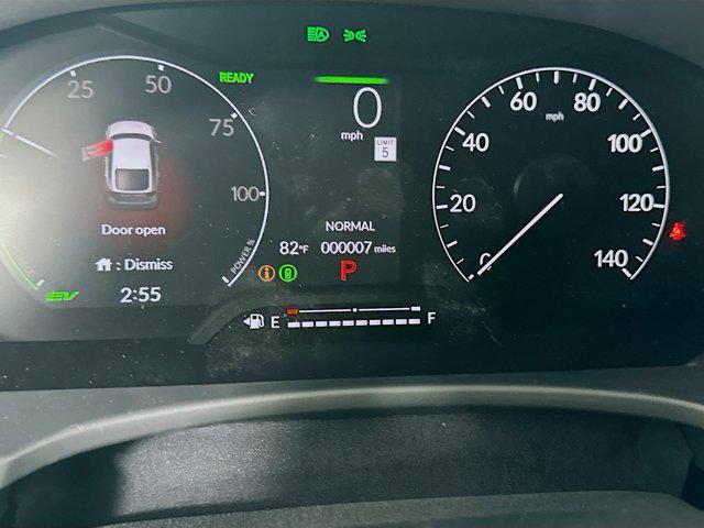 Photo of 2025 Platinum White Pearl Honda Civic Hybrid
