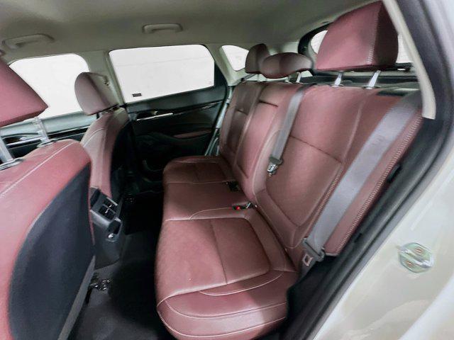 Photo of 2023 Snow White Pearl Kia Seltos