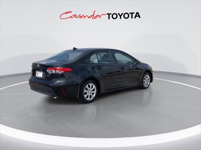 Photo of 2025 Midnight Black Metallic Toyota Corolla