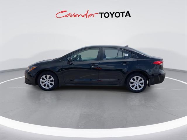 Photo of 2025 Midnight Black Metallic Toyota Corolla