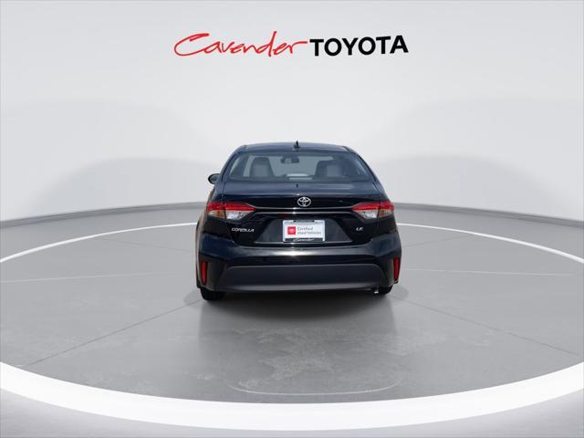 Photo of 2025 Midnight Black Metallic Toyota Corolla