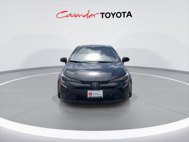 Photo of 2025 Midnight Black Metallic Toyota Corolla