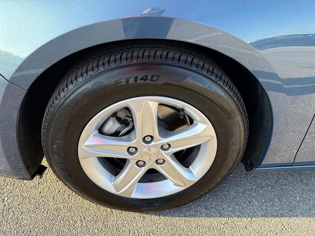 Photo of 2024 Lakeshore Blue Metallic Chevrolet Malibu