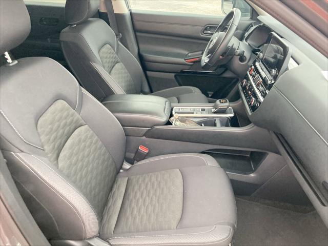 Photo of 2024 Gun Nissan Pathfinder