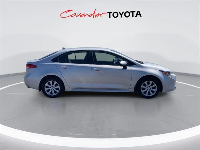 Photo of 2025 Classic Silver Toyota Corolla