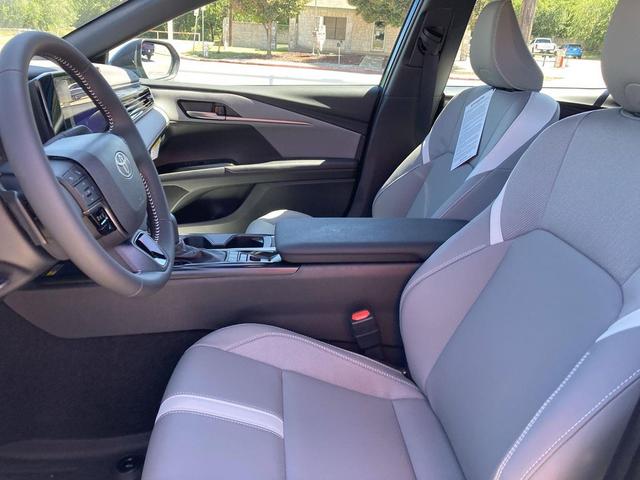 Photo of 2025 Teal   Green Toyota Camry