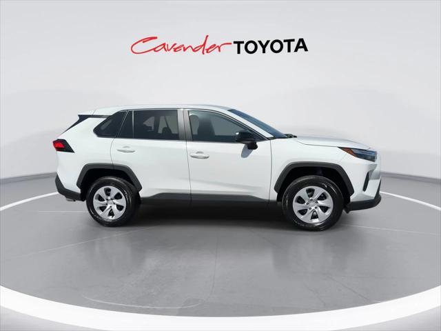 Photo of 2025 Ice Cap Toyota RAV4