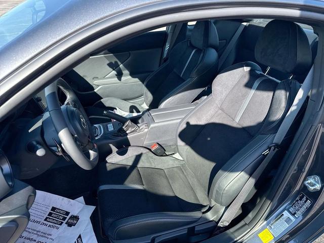 Photo of 2025 Pavement Toyota GR86