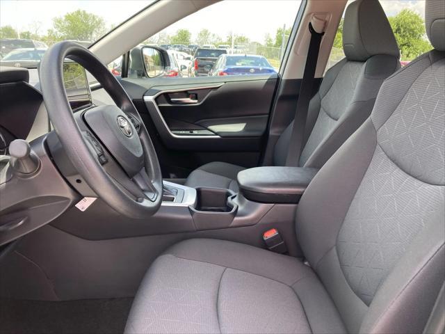 Photo of 2025 Magnetic Gray Toyota RAV4