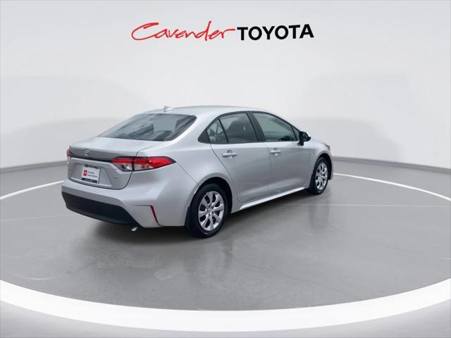 Photo of 2025 Classic Silver Toyota Corolla