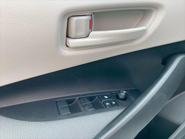 Photo of 2025 Classic Silver Toyota Corolla