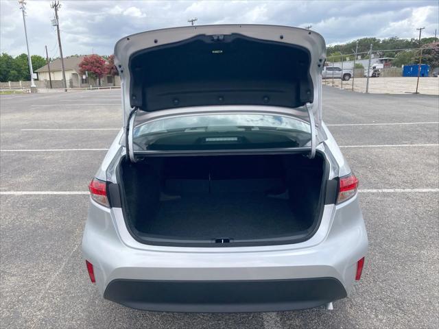 Photo of 2025 Classic Silver Toyota Corolla