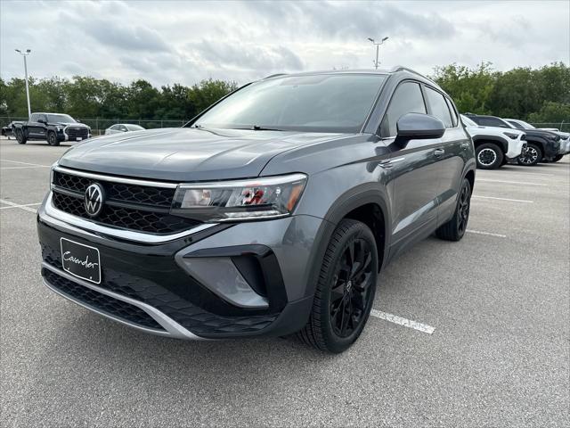 Photo of 2022 Platinum Gray Metallic Volkswagen Taos