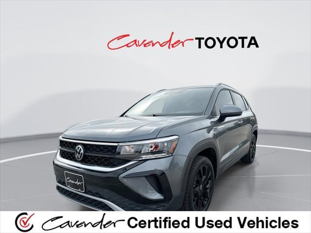 Photo of 2022 Platinum Gray Metallic Volkswagen Taos