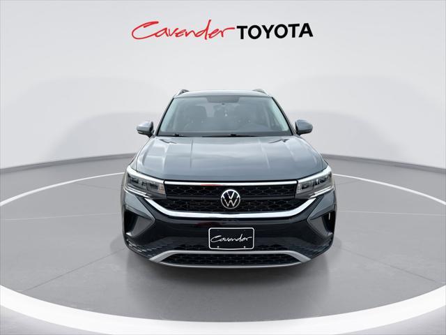 Photo of 2022 Platinum Gray Metallic Volkswagen Taos