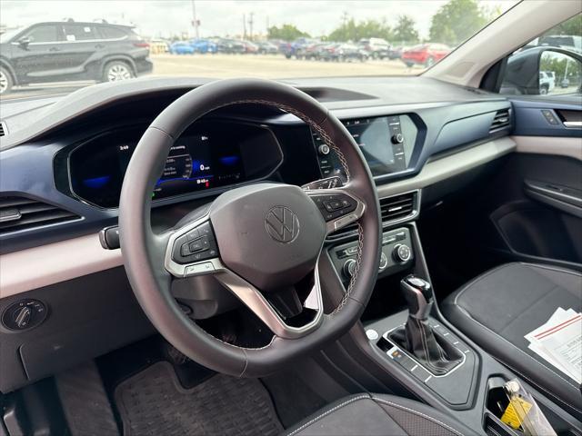 Photo of 2022 Platinum Gray Metallic Volkswagen Taos