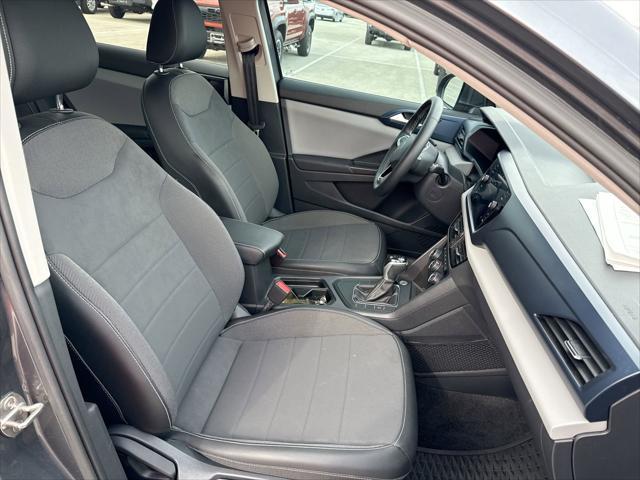 Photo of 2022 Platinum Gray Metallic Volkswagen Taos