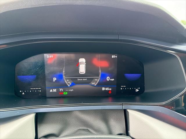 Photo of 2022 Platinum Gray Metallic Volkswagen Taos