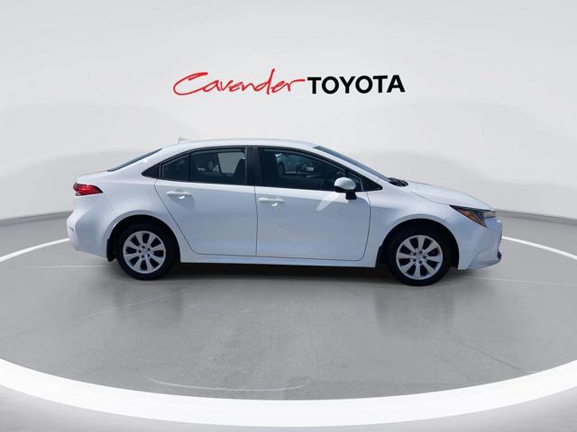 Photo of 2025 Ice Cap Toyota Corolla