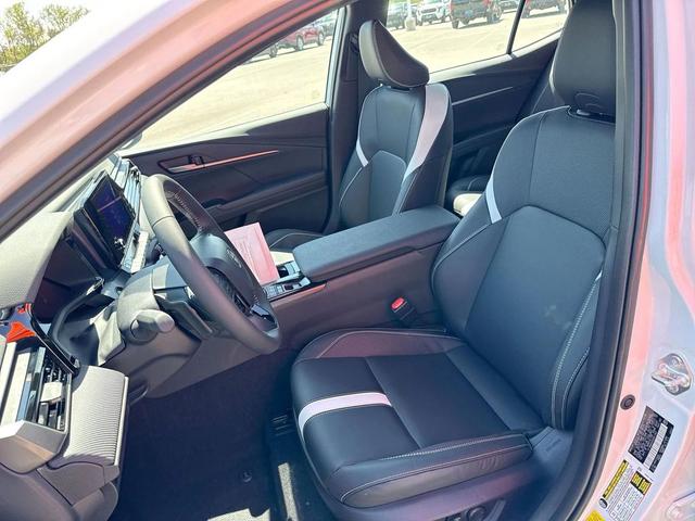 Photo of 2025 Ice Cap Toyota Camry