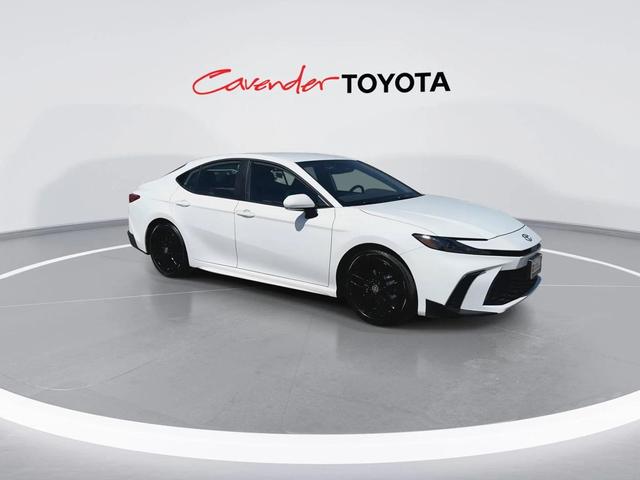 Photo of 2025 Ice Cap Toyota Camry