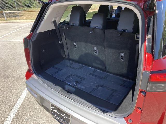 Photo of 2023 Scarlet Ember Tintcoat Nissan Pathfinder