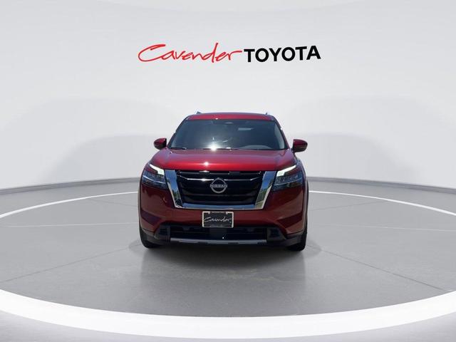 Photo of 2023 Scarlet Ember Tintcoat Nissan Pathfinder