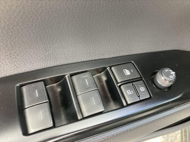 Photo of 2025 Midnight Black Metallic Toyota Camry
