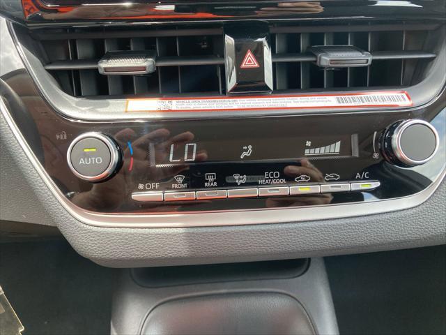 Photo of 2025 Ice Cap Toyota Corolla