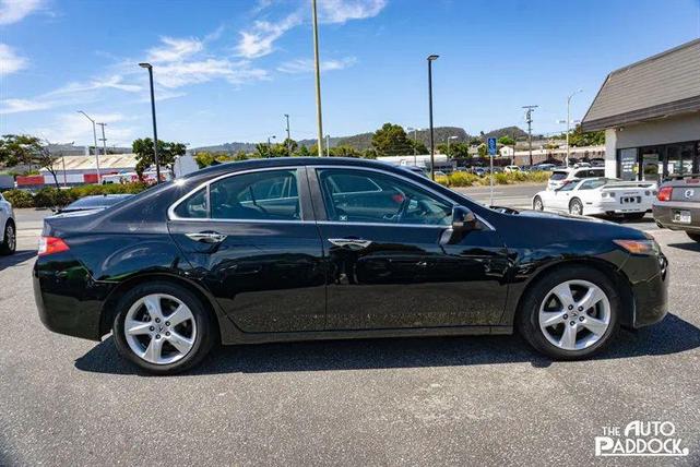 Photo of 2010 Crystal Black Pearl Acura TSX
