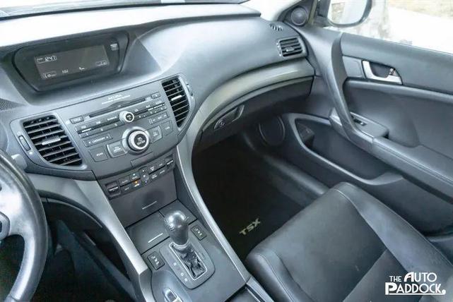 Photo of 2010 Crystal Black Pearl Acura TSX