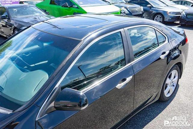 Photo of 2010 Crystal Black Pearl Acura TSX