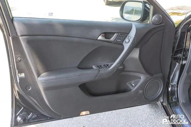Photo of 2010 Crystal Black Pearl Acura TSX