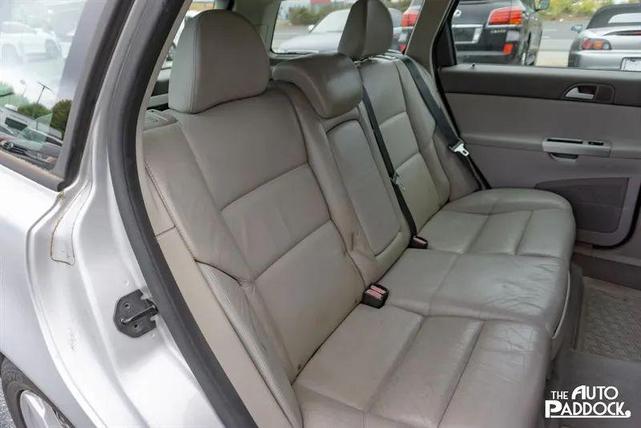 Photo of 2007 Electric Silver Metallic Volvo V50
