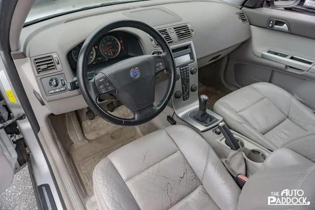 Photo of 2007 Electric Silver Metallic Volvo V50