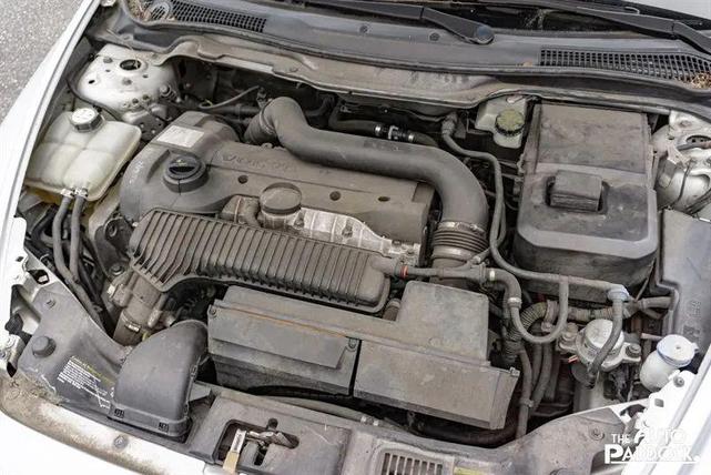 Photo of 2007 Electric Silver Metallic Volvo V50