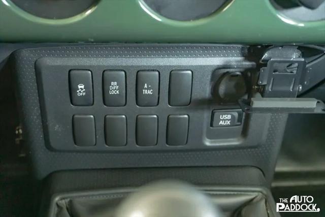 Photo of 2011 Army Green with White Roof Toyota FJ Cruiser