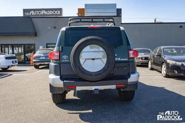 Photo of 2011 Army Green with White Roof Toyota FJ Cruiser