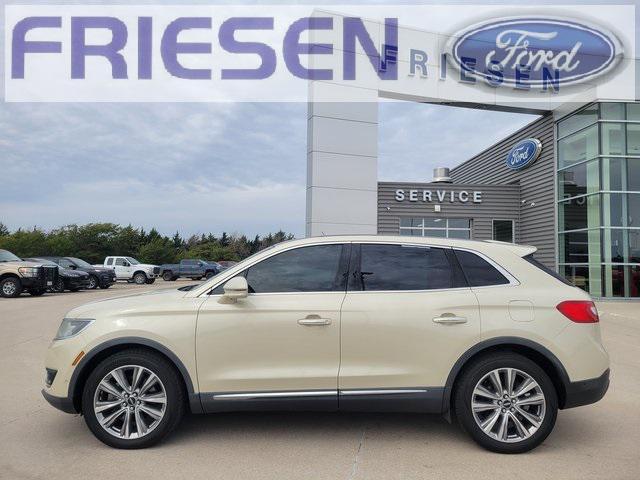 Photo of 2016 Platinum Lincoln MKX